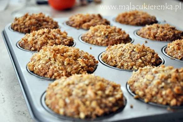 Muffinki migdałowo - orzechowe z pełnej mąki