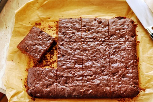 Miodowe brownies z czekoladą