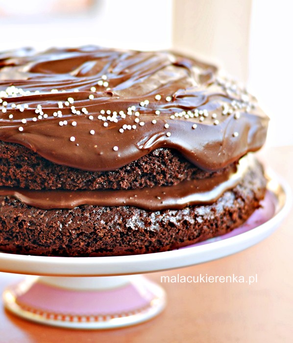Ciasto bardzo czekoladowe z kremem