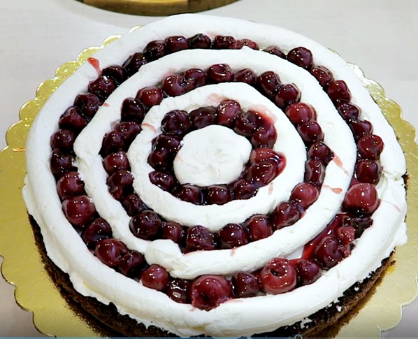 Tort Szwarcwaldzki z Wiśniami 