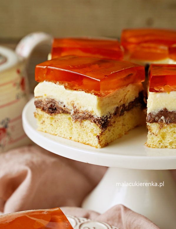 Świąteczne kremowe ciasto z brzoskwiniami i galaretką Ambasador 4